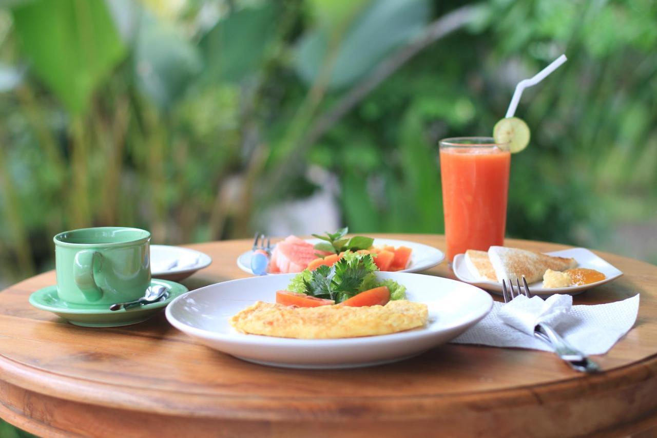 Esty House Hotell Ubud Eksteriør bilde